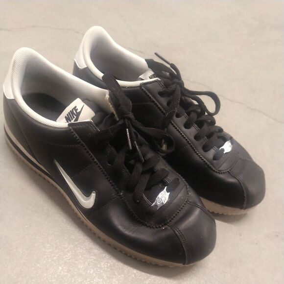 Mens Nike Cortez Basic Jewel Trainers Black Sz 8 Leather Sneaker 833238-002 main image 4